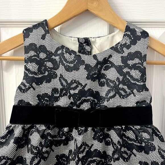 Girls formal dress, lace print, velvet bow waistline, bubble skirt, size 5T - Picture 2 of 5